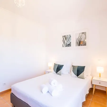 Hébergement de vacances Baya - Great Family Complex With Communal Pool