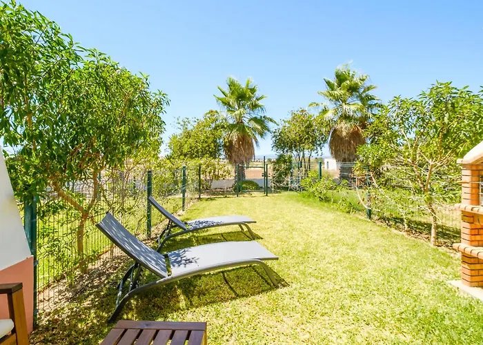 Baya - Great Family Complex With Communal Pool بيت للعطل البوفيرا