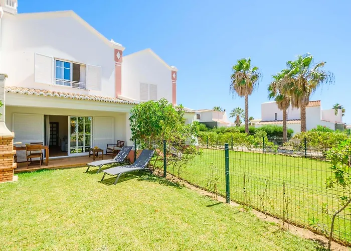 Baya - Great Family Complex With Communal Pool بيت للعطل *