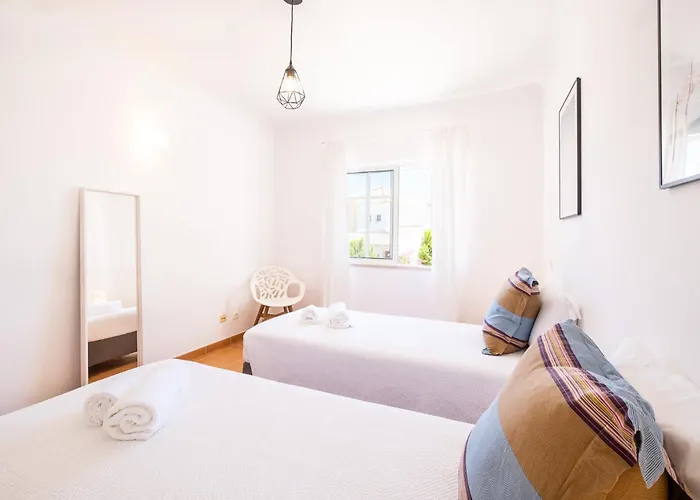 Baya - Great Family Complex With Communal Pool بيت للعطل *