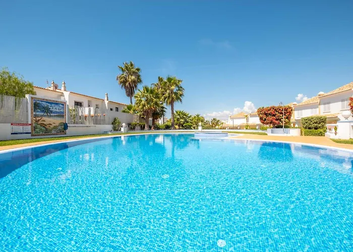 بيت للعطل Baya - Great Family Complex With Communal Pool البوفيرا